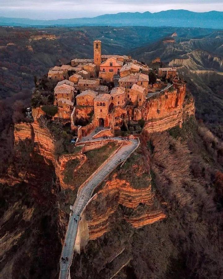 Casa Vacanze “Il Sogno” Bagnoregio Exterior foto
